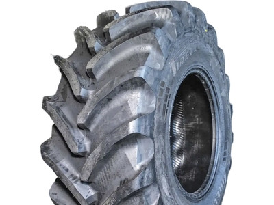 650/75R32 Pirelli PHP:75 172D Сільгосп шина