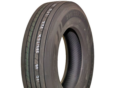 295/75R22.5 Kumho KLT12 144/141L Універсальна вантажна шина